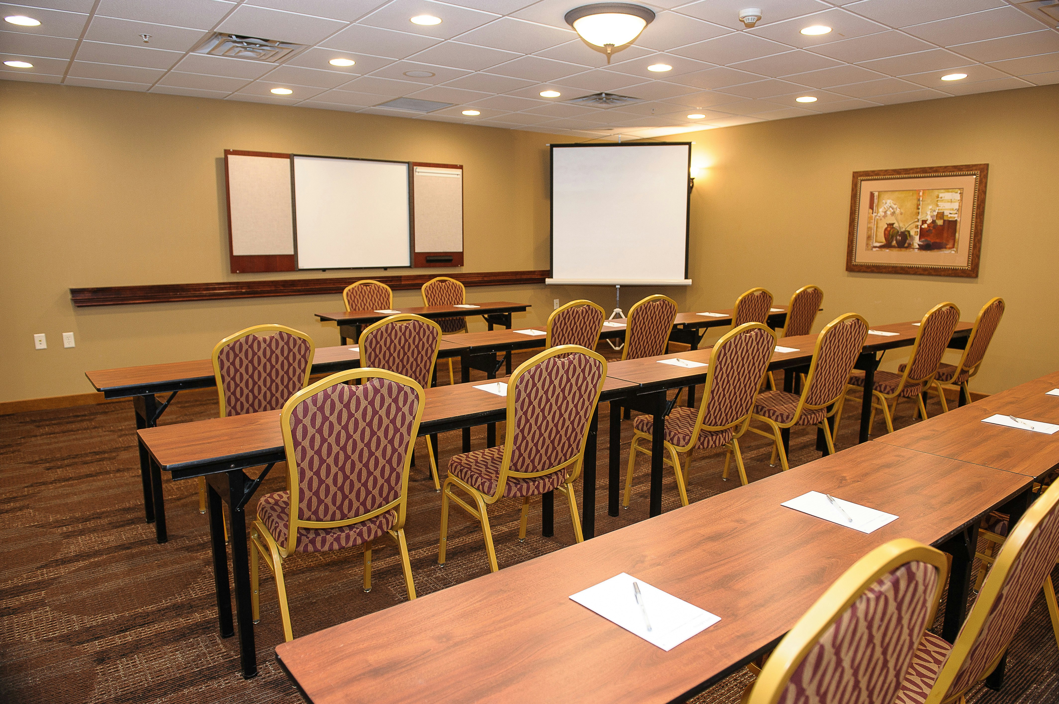 Hampton Inn Suites Brookings 29/37
