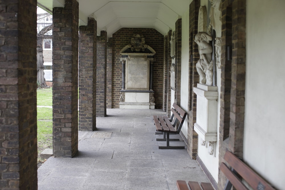 The Royal Foundation of St Katharine 41/75