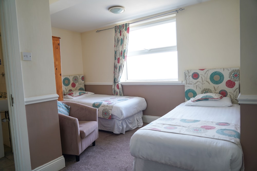 The Royal Hotel 19/54