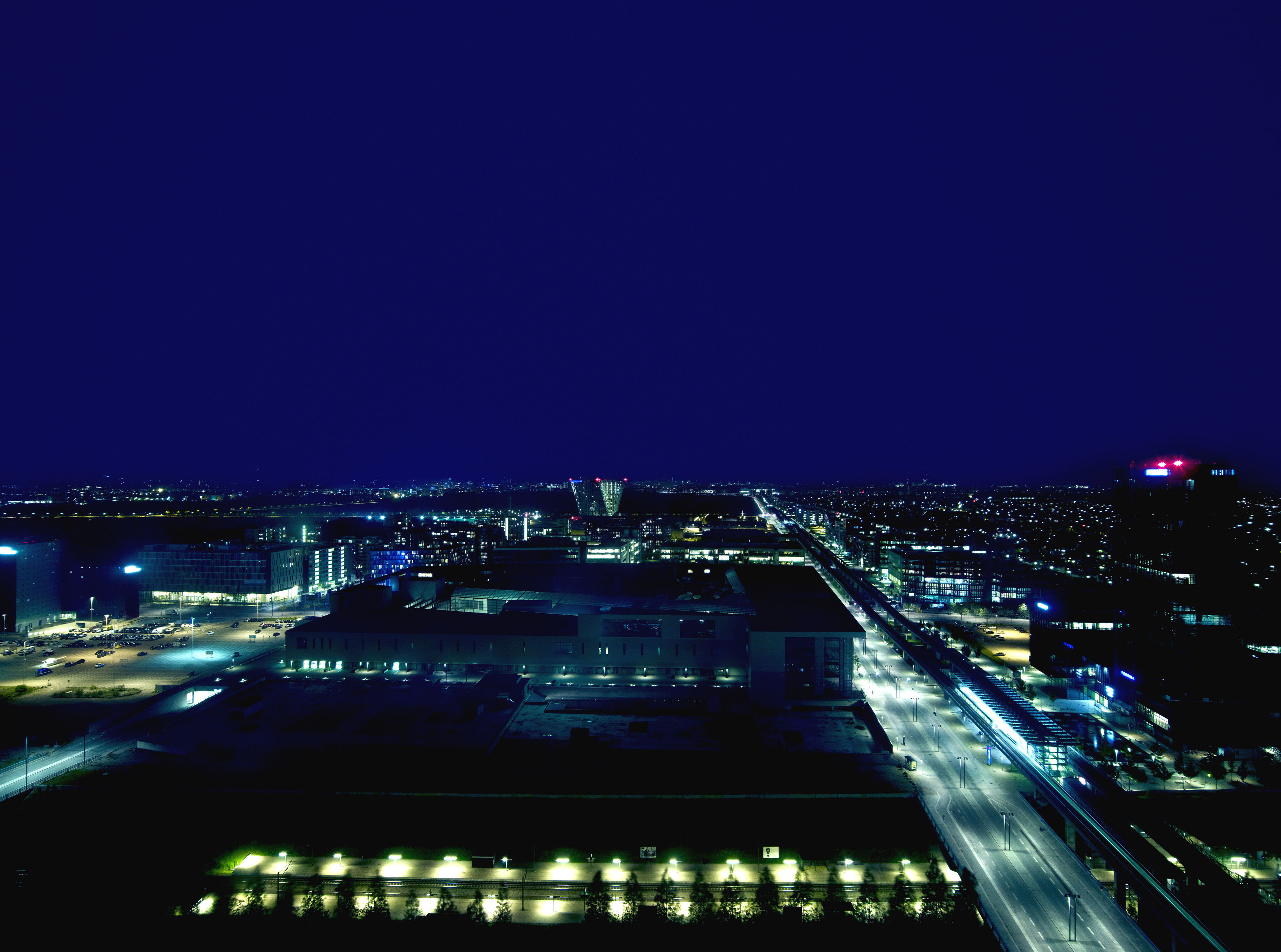 CROWNE PLAZA COPENHAGEN TOWERS 2/79