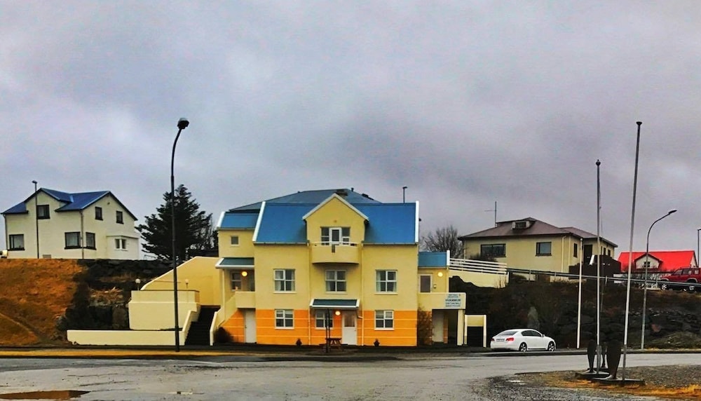 Guesthouse Hvammur 2/50