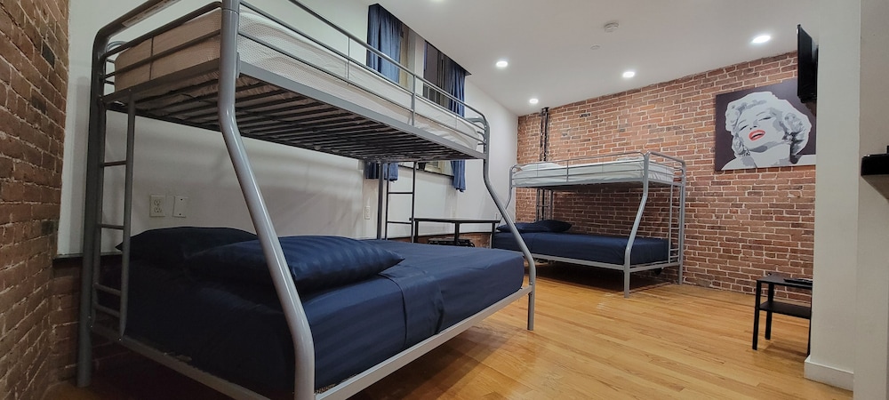 Studios Midtown Manhattan 34/50