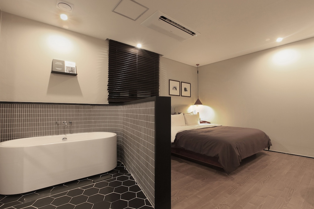 Brown Dot Hotel Yangjeong 14/45