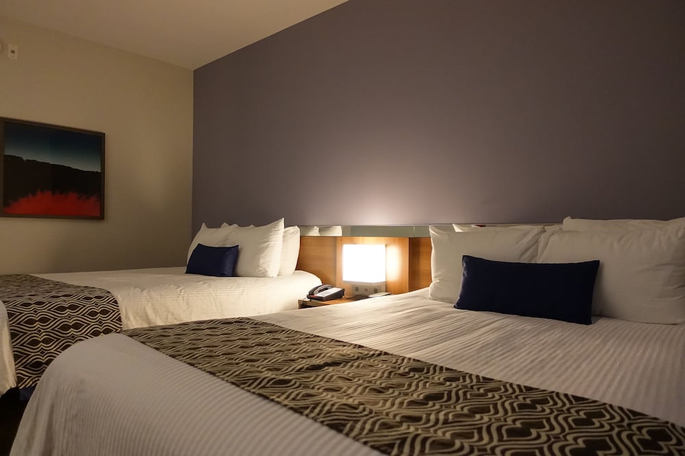 غرفة بسريرين كوين، Microtel Inn & Suites By Wyndham Sault Ste. Marie 7/10