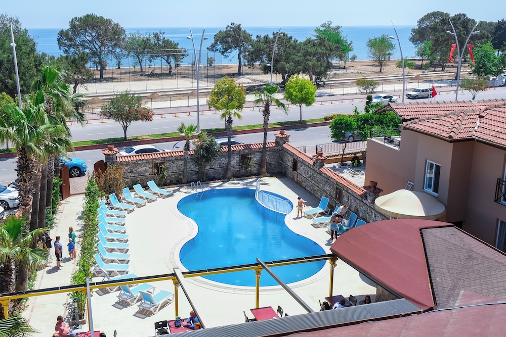 Beldibi Beach Hotel 45/55