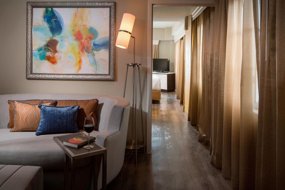 Courtyard By Marriott South Beach 17/33