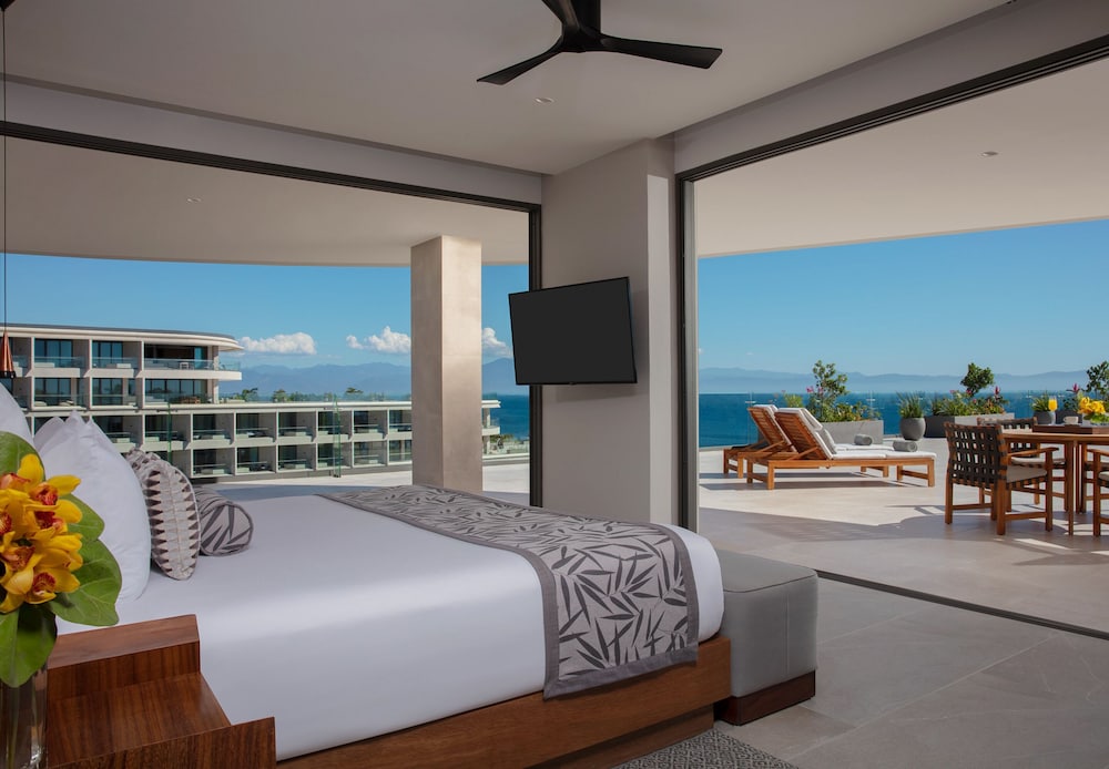 Secrets Bahia Mita Surf and Spa Resort 17/74