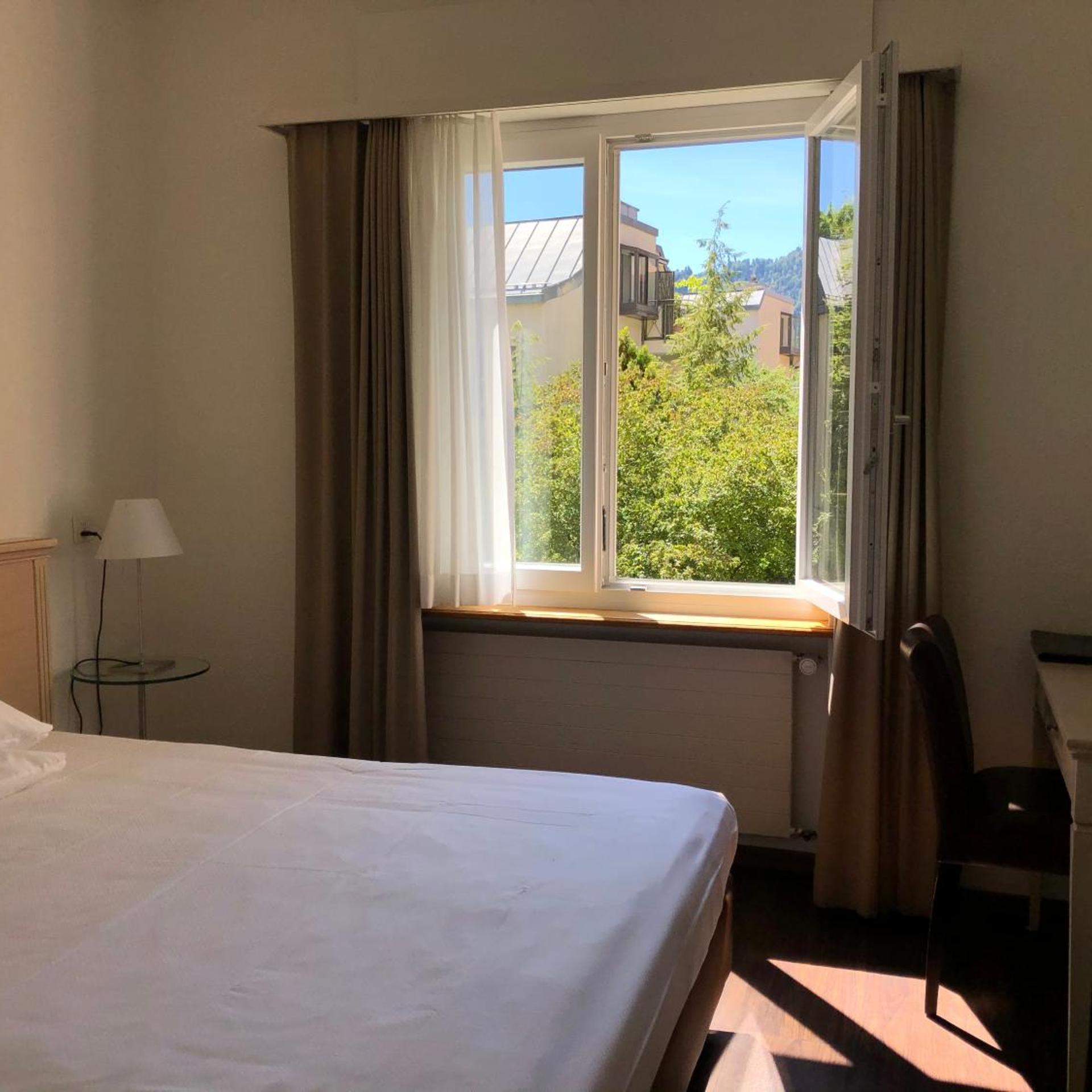 غرفة بسرير مزدوج أو سريرين منفصلين، Neufeld Hotel 5/10