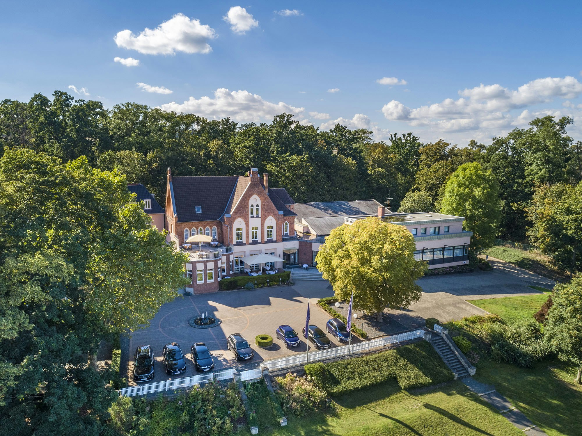 Parkhotel Bergholzchen 27/31