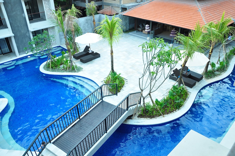 Grand Barong Resort 45/50