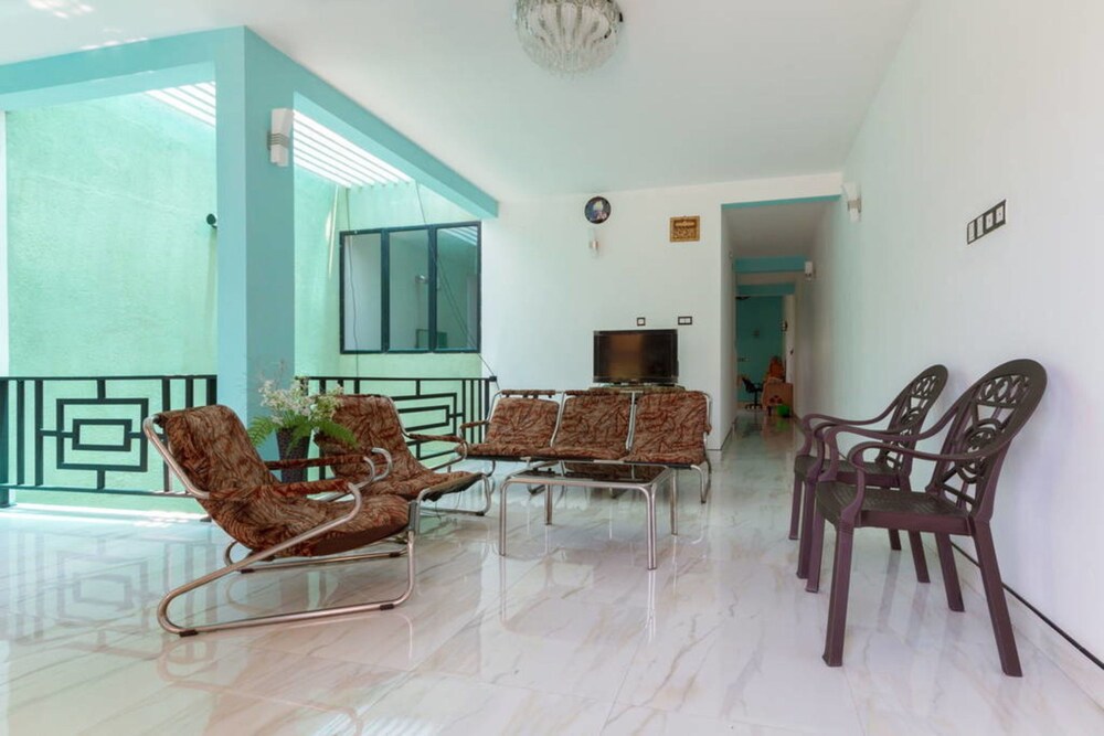 Imran Villa 13/18