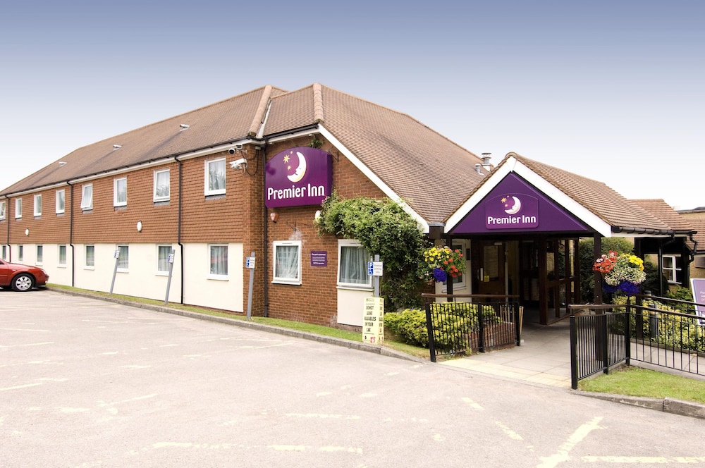 Premier Inn Tring 12/70