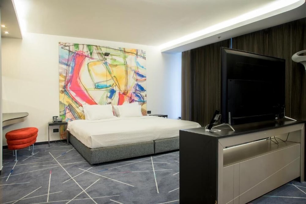Goldent Tulip Zira Belgrade 39/60