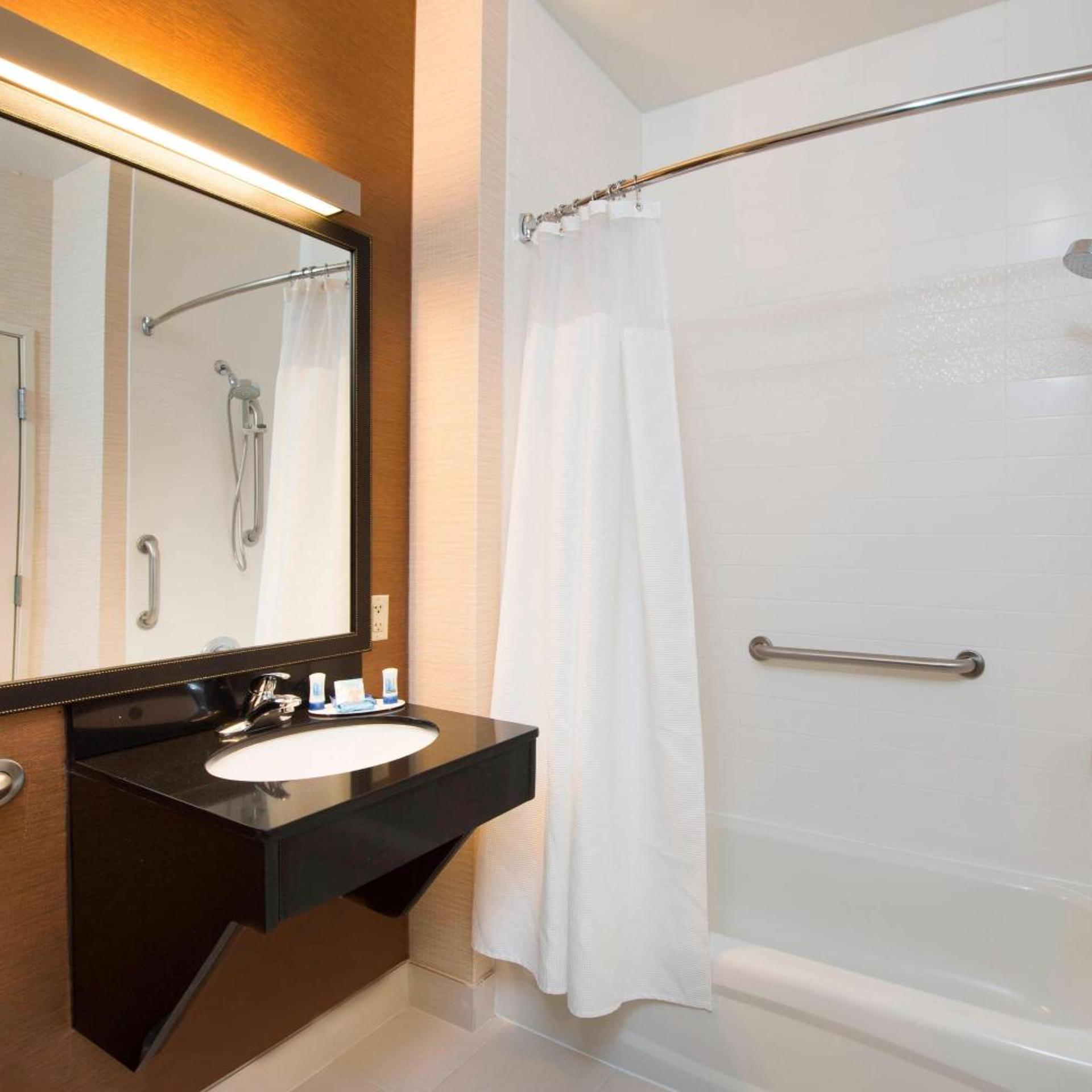 غرفة كبيرة بسرير كينج، Fairfield Inn By Marriott Huntsville 5/6