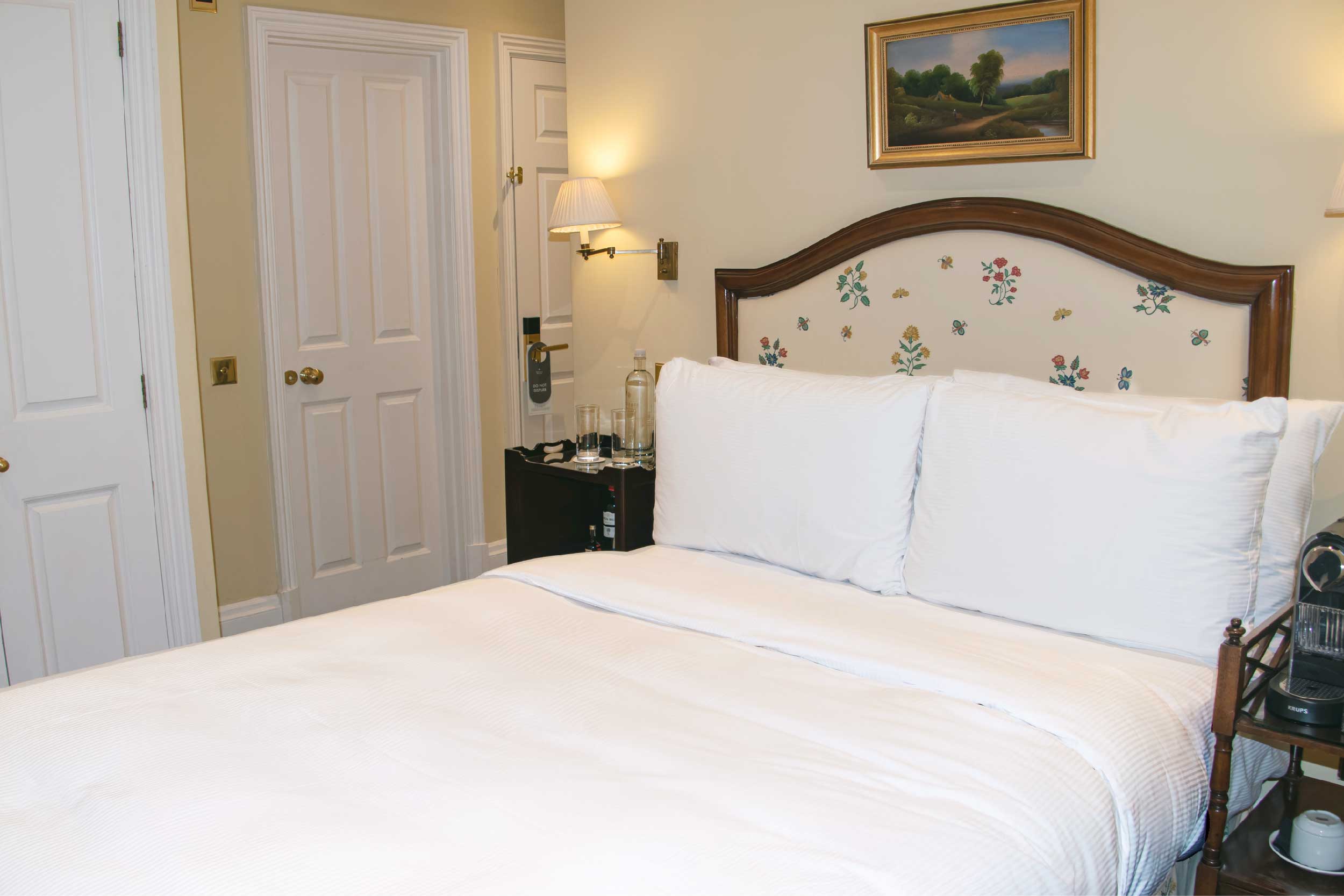 Petite, Double Bed