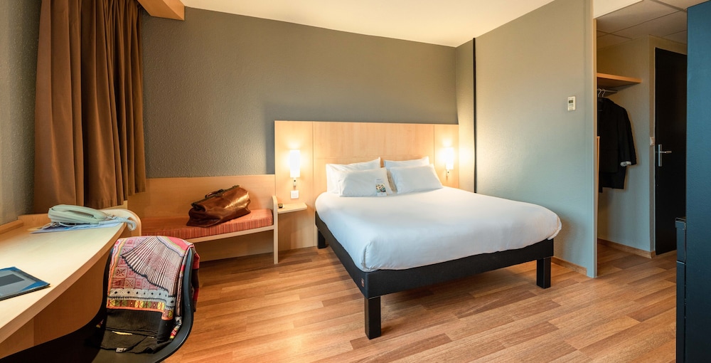 Ibis Quimperle 18/51