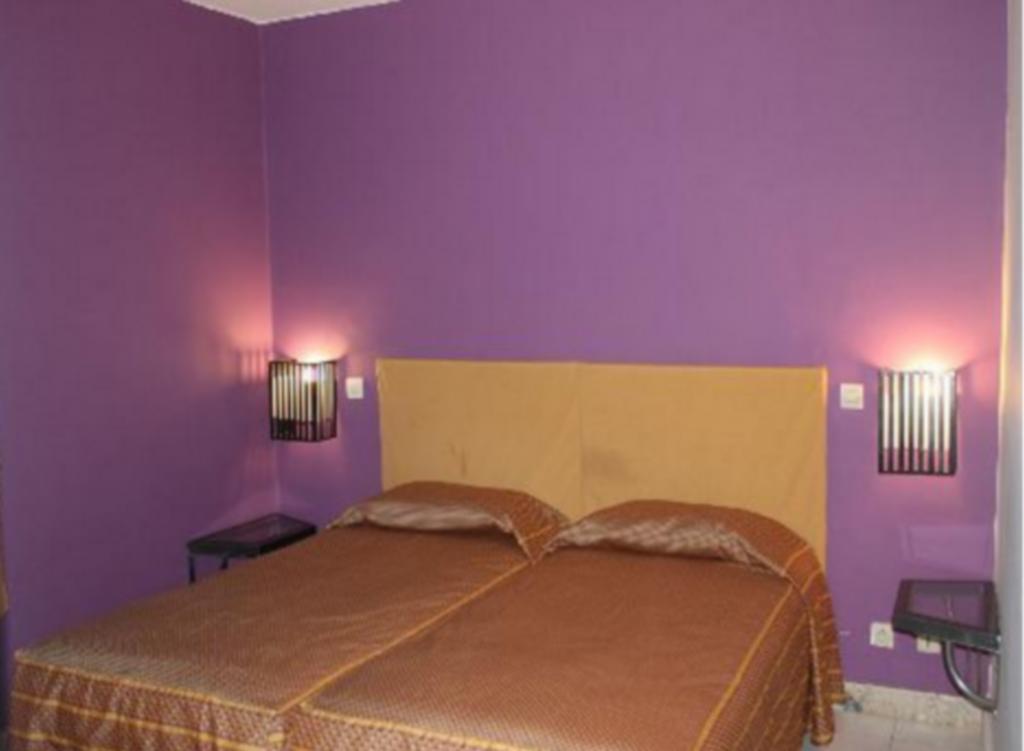 Standard, Double or Twin Bed