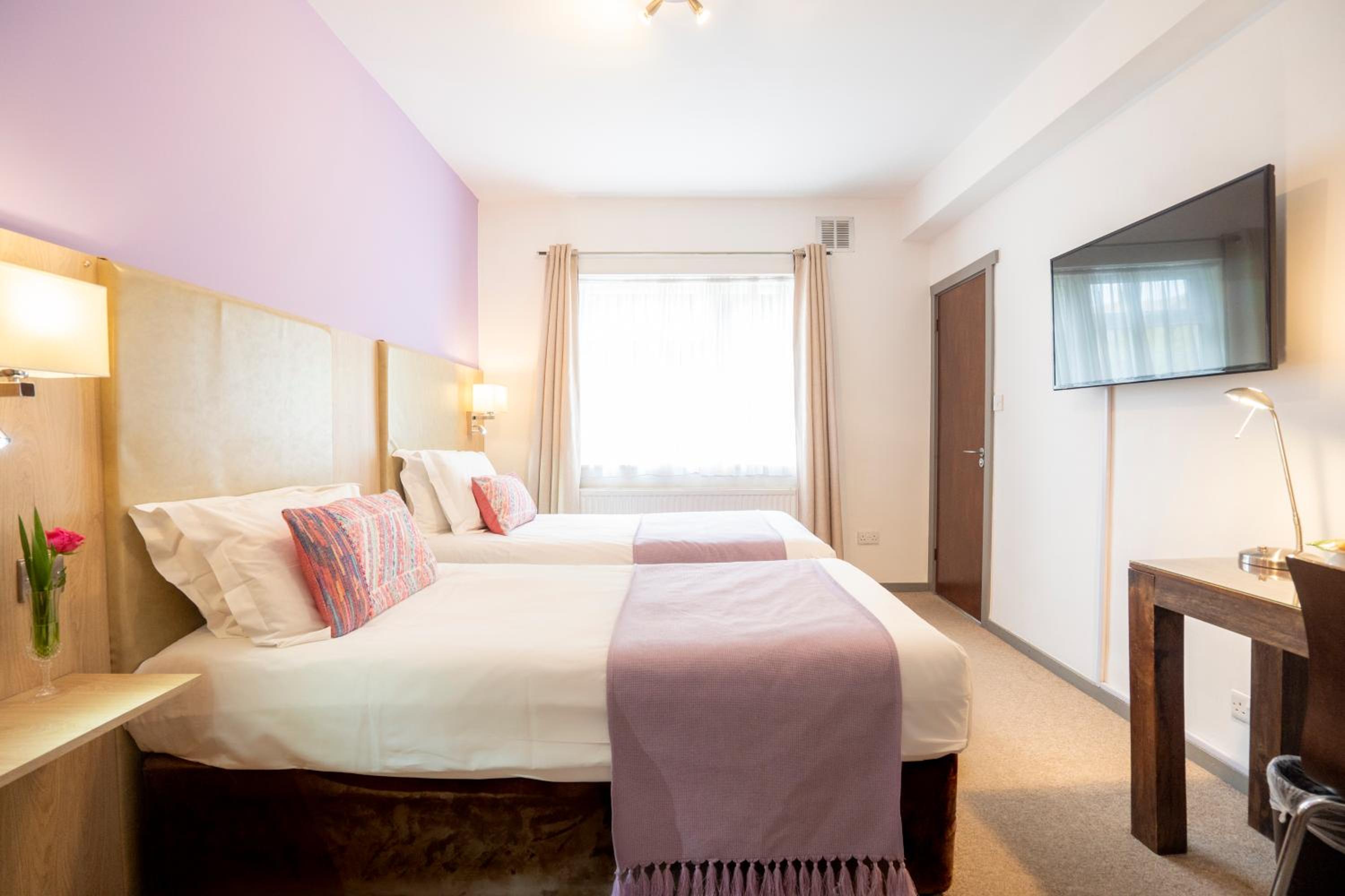 Standard, Twin Beds