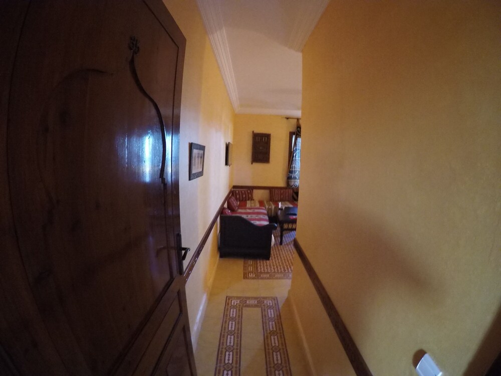 RIAD ZAHRA 21/32