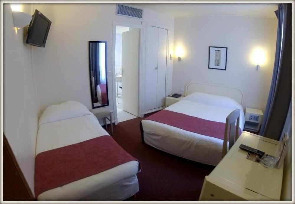 HOTEL CRIMEE 12/42