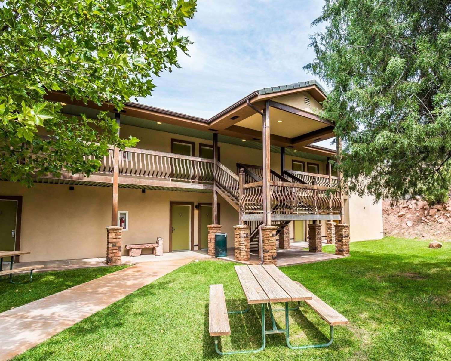 The Montclair Inn And Suites At Zion National Park 12/13