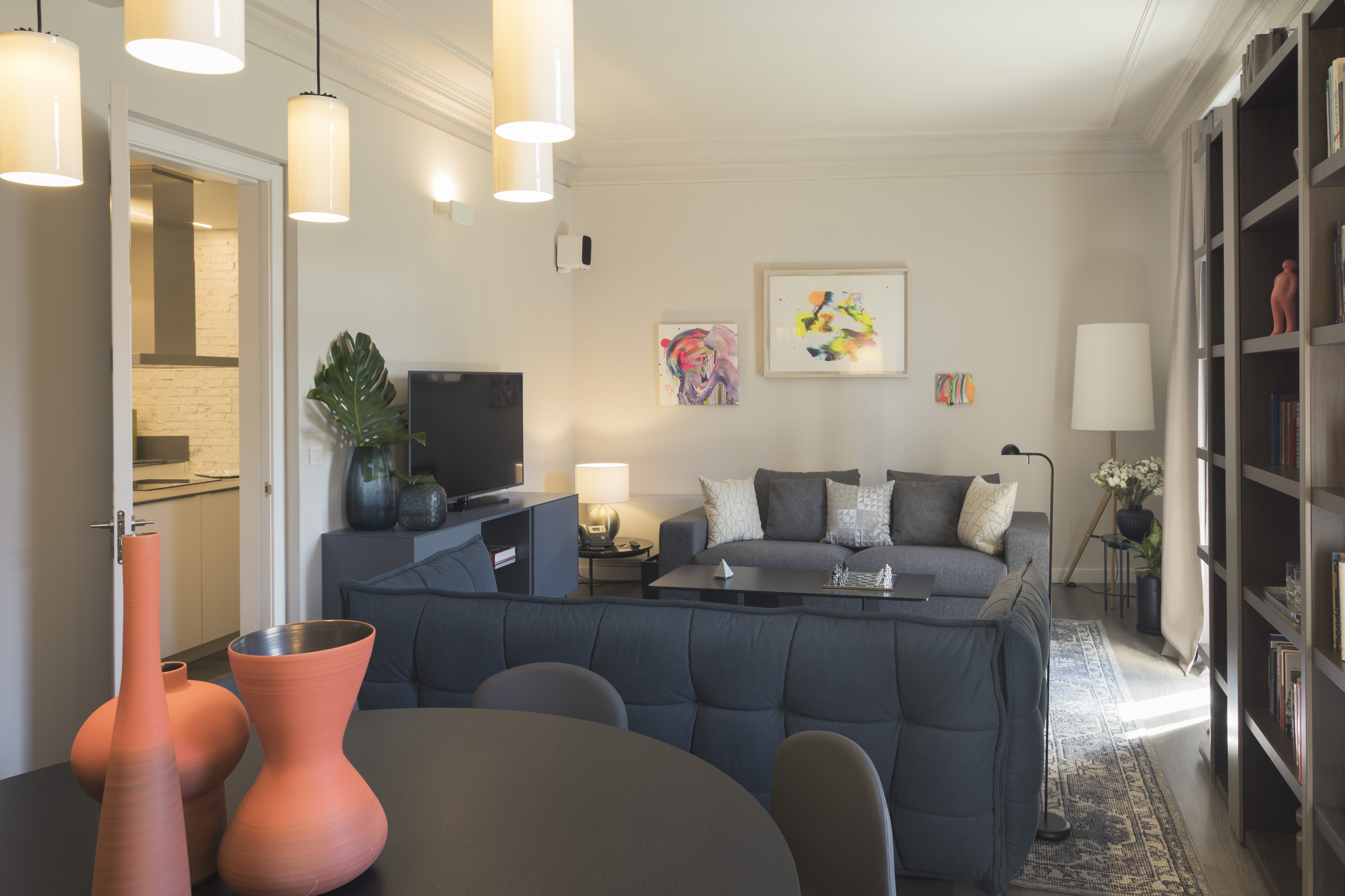CASAGRAND LUXURY SUITES 44/76