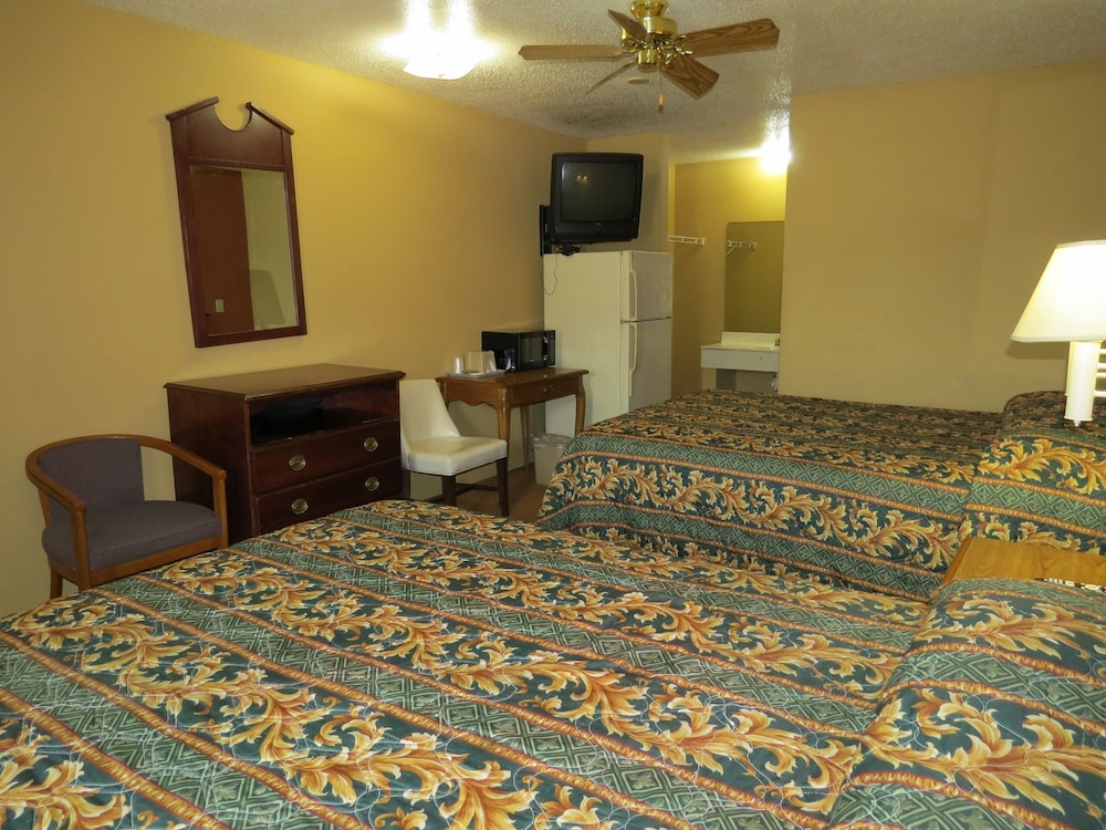 First Western Inn Caseyville 19/48
