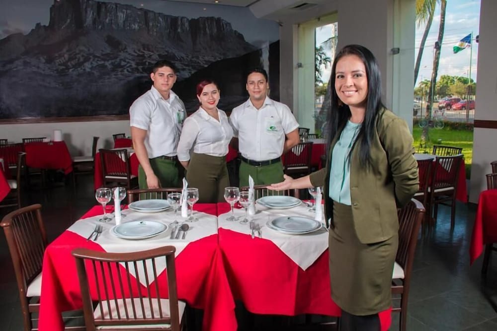 AIPANA PLAZA HOTEL 22/34