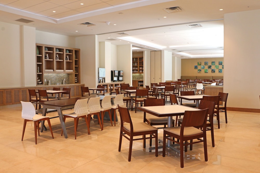 HYATT HOUSE AT ANAHEIM RESORT/CONVENTION CENTER 48/64