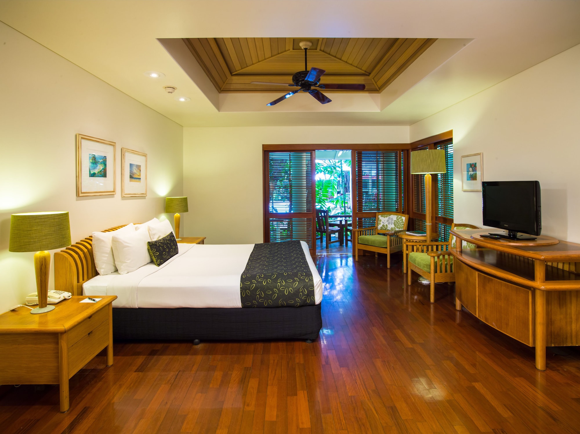 Island, Suite, King Bed