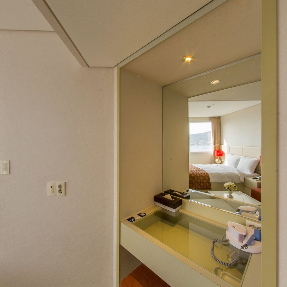 Hotel Riviera Geoje 50/61