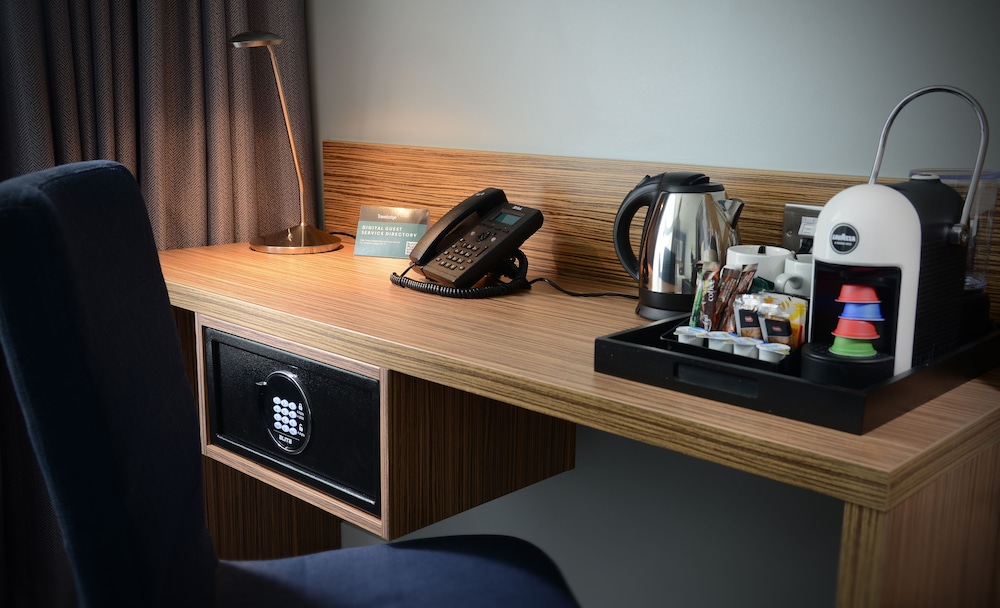 Travelodge Plus - Dublin City Centre 36/53