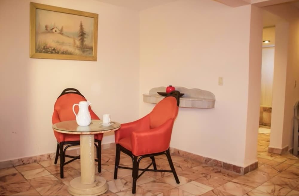 Hotel Posada del Sol Inn 34/58