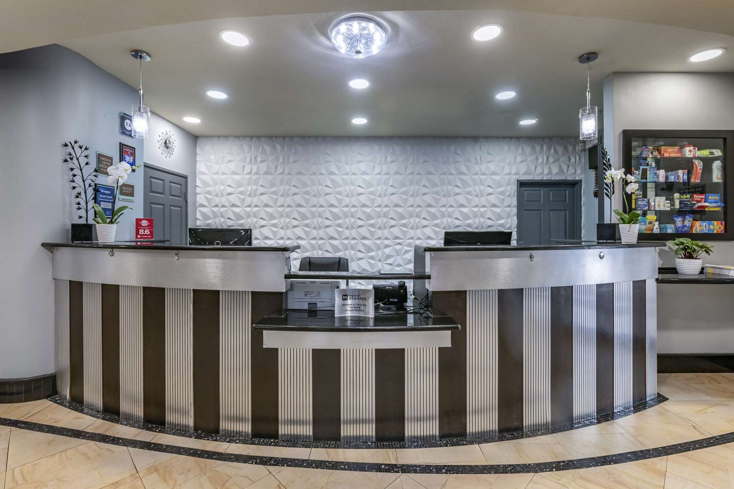 Best Western Plus Bradenton Gateway Hotel 8/29