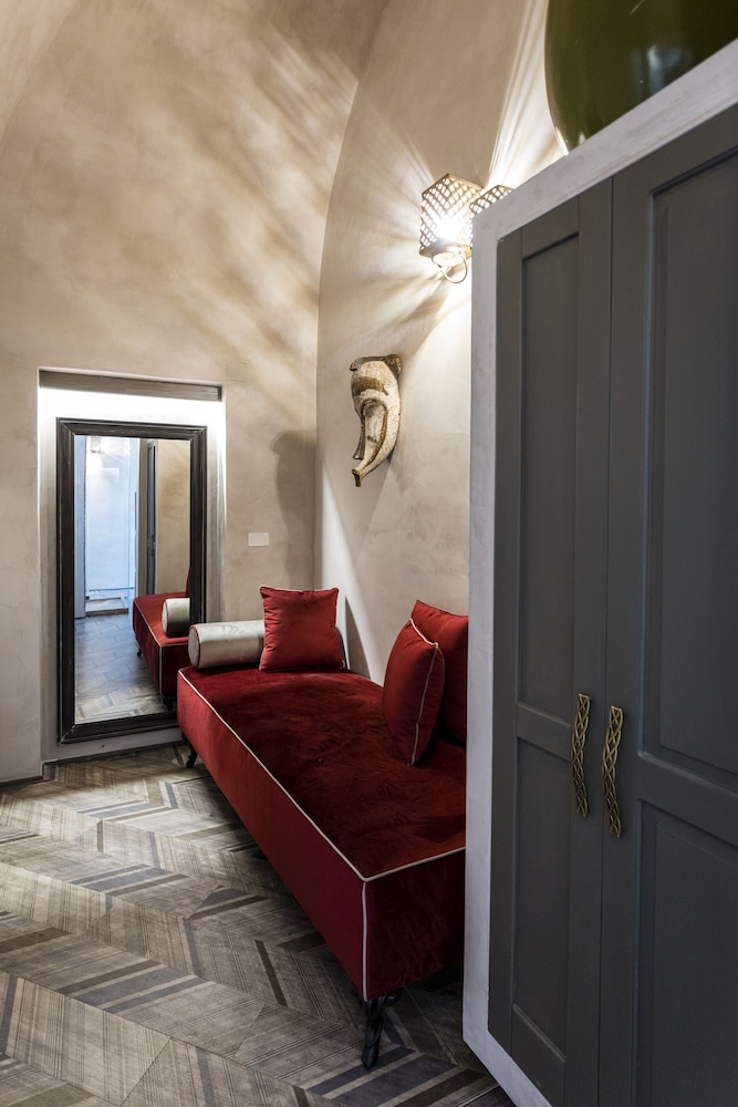 Al Console Luxury Suite 27/55