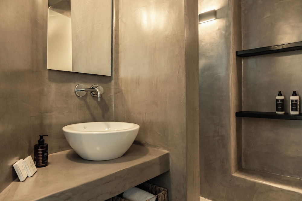 SUITE, CALDERA VIEW, PLUNGE POOL