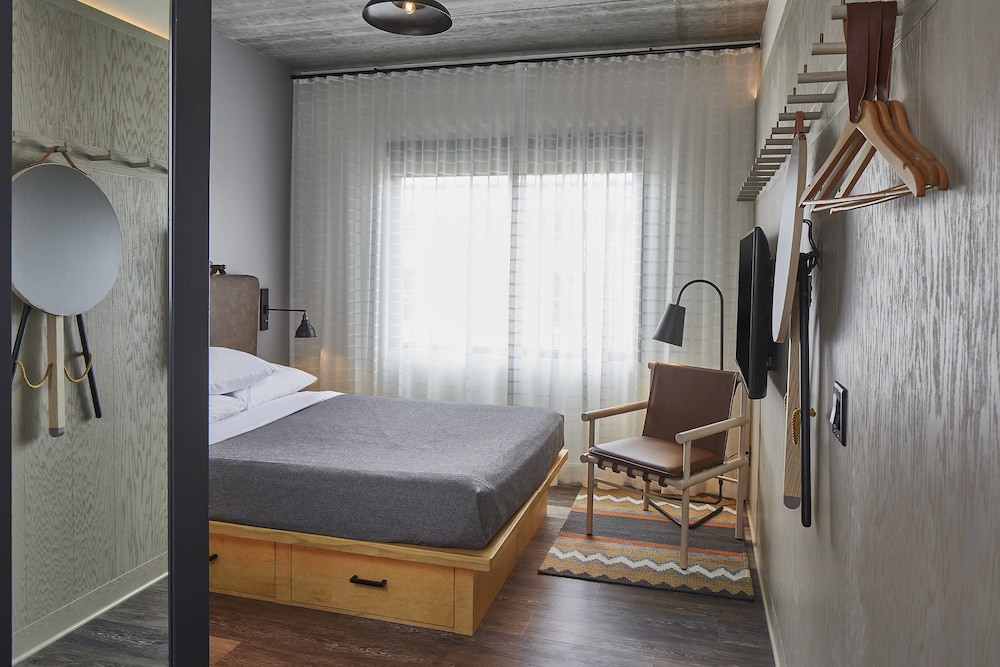 Moxy Chattanooga Downtown 10/60