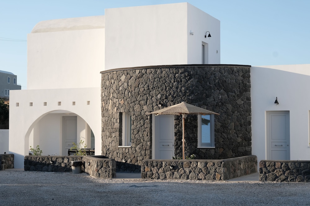 Alafropetra Luxury Suites 2/49
