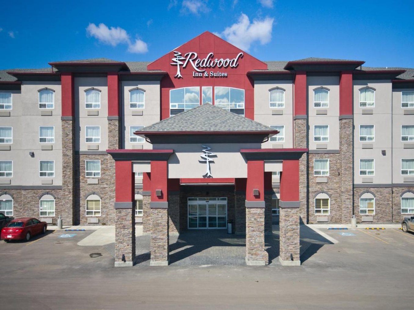 Redwood Inn Suites Grande Prairie 57/61