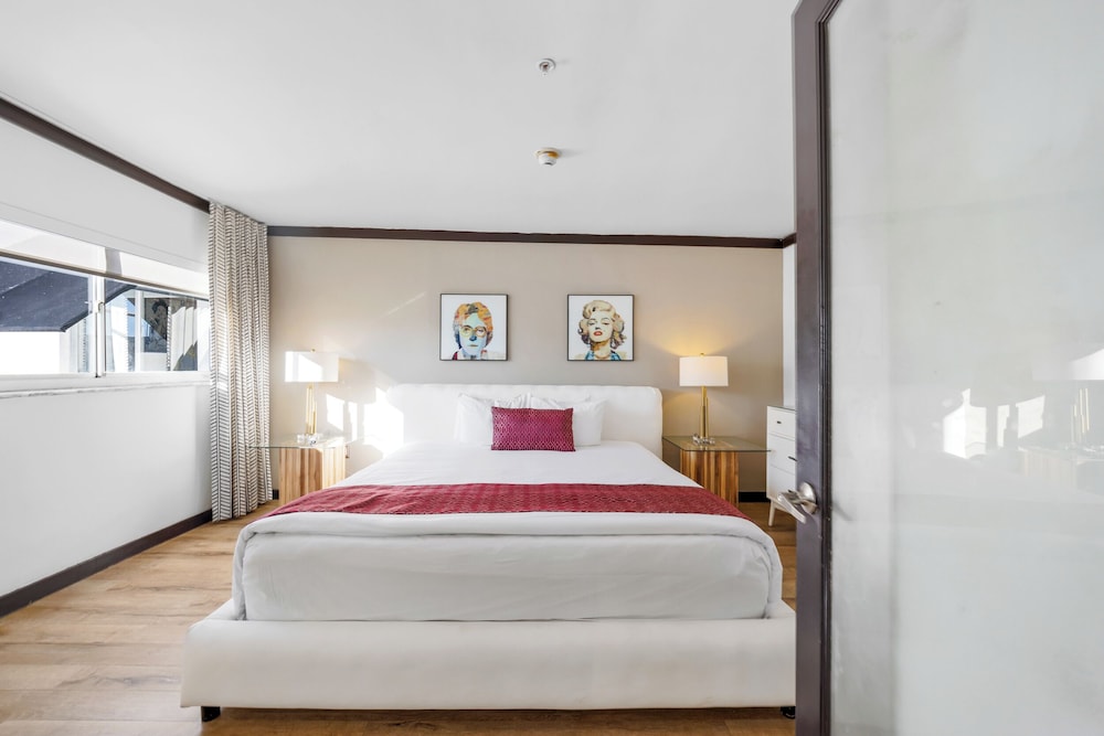 Metropole Suites South Beach 36/77