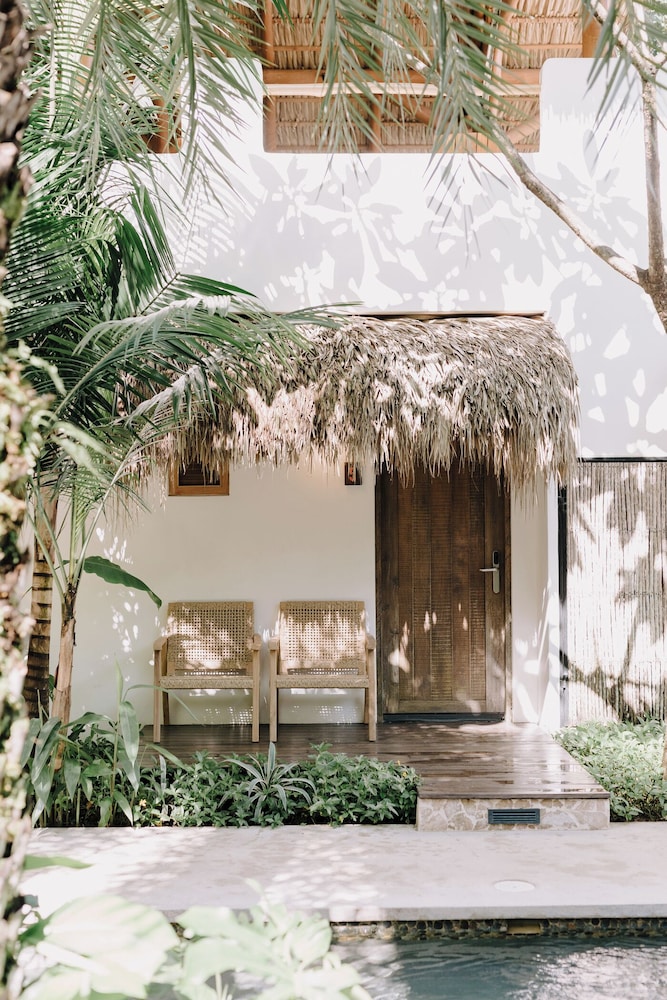 The Nomadic Hotel 3/50