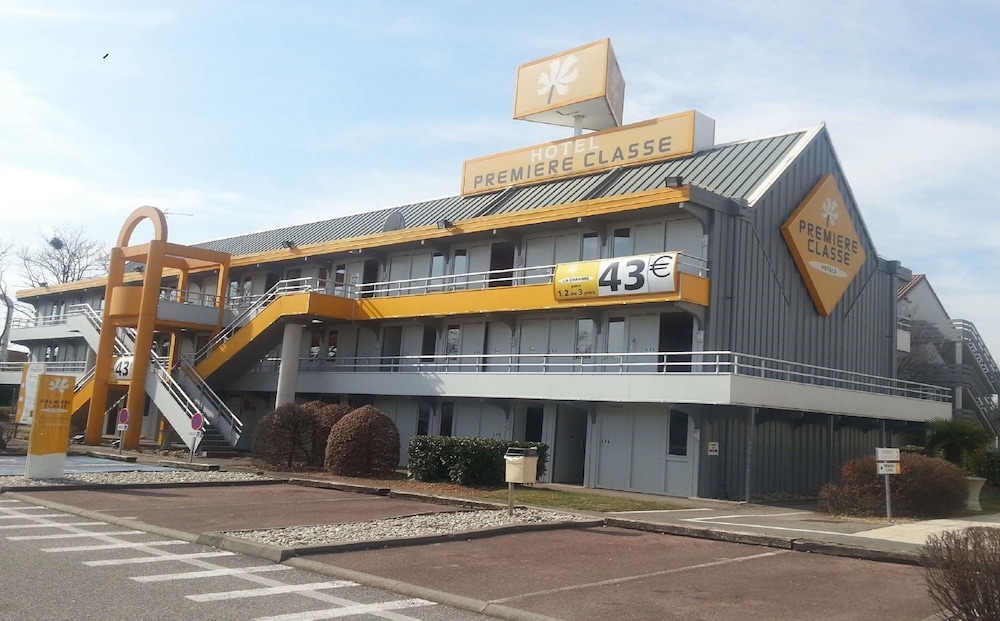 Premiere Classe Lyon Est - Aeroport Saint Exupery 1/59