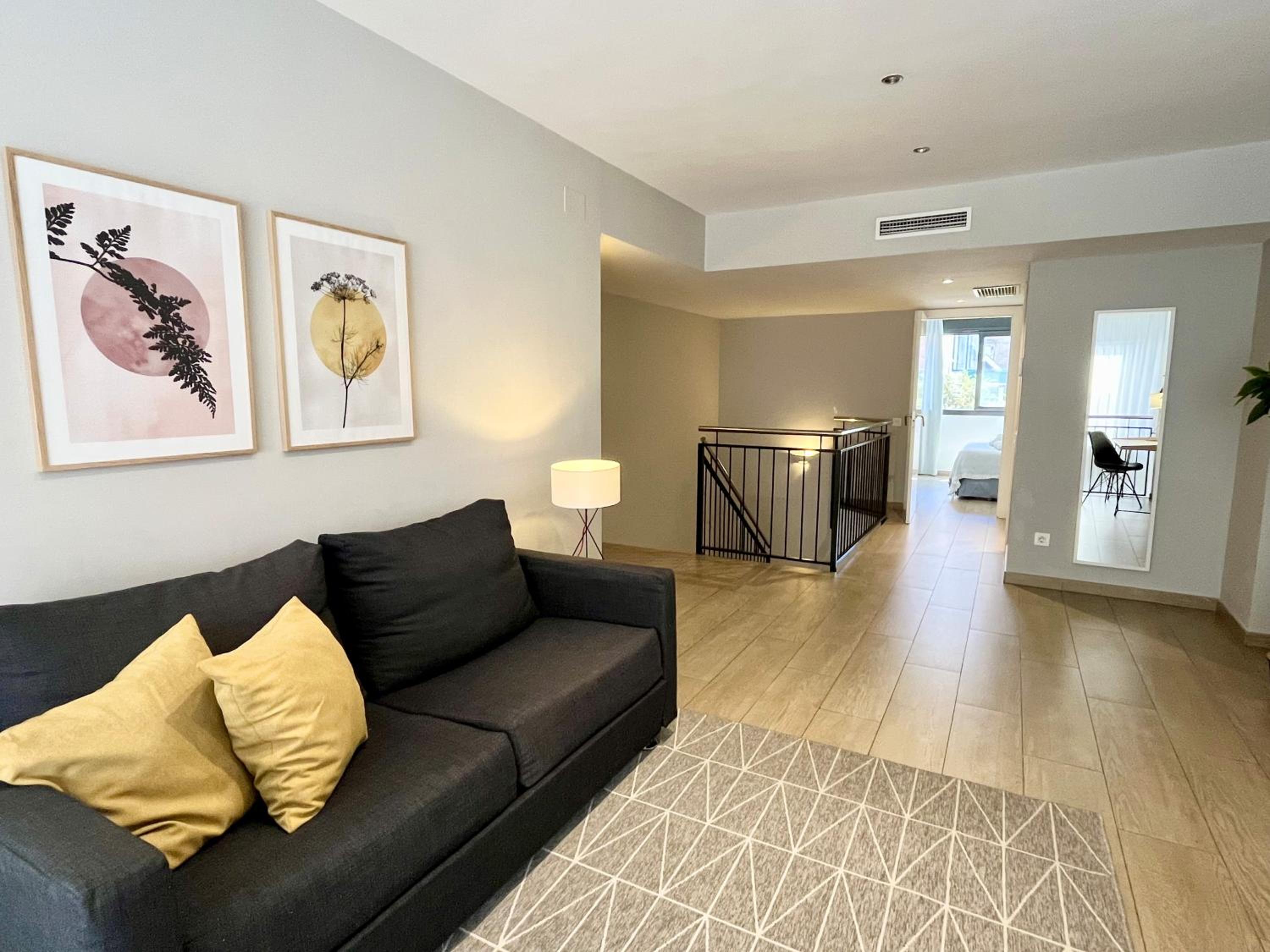 Feelathome Plaza Apartments 20/51