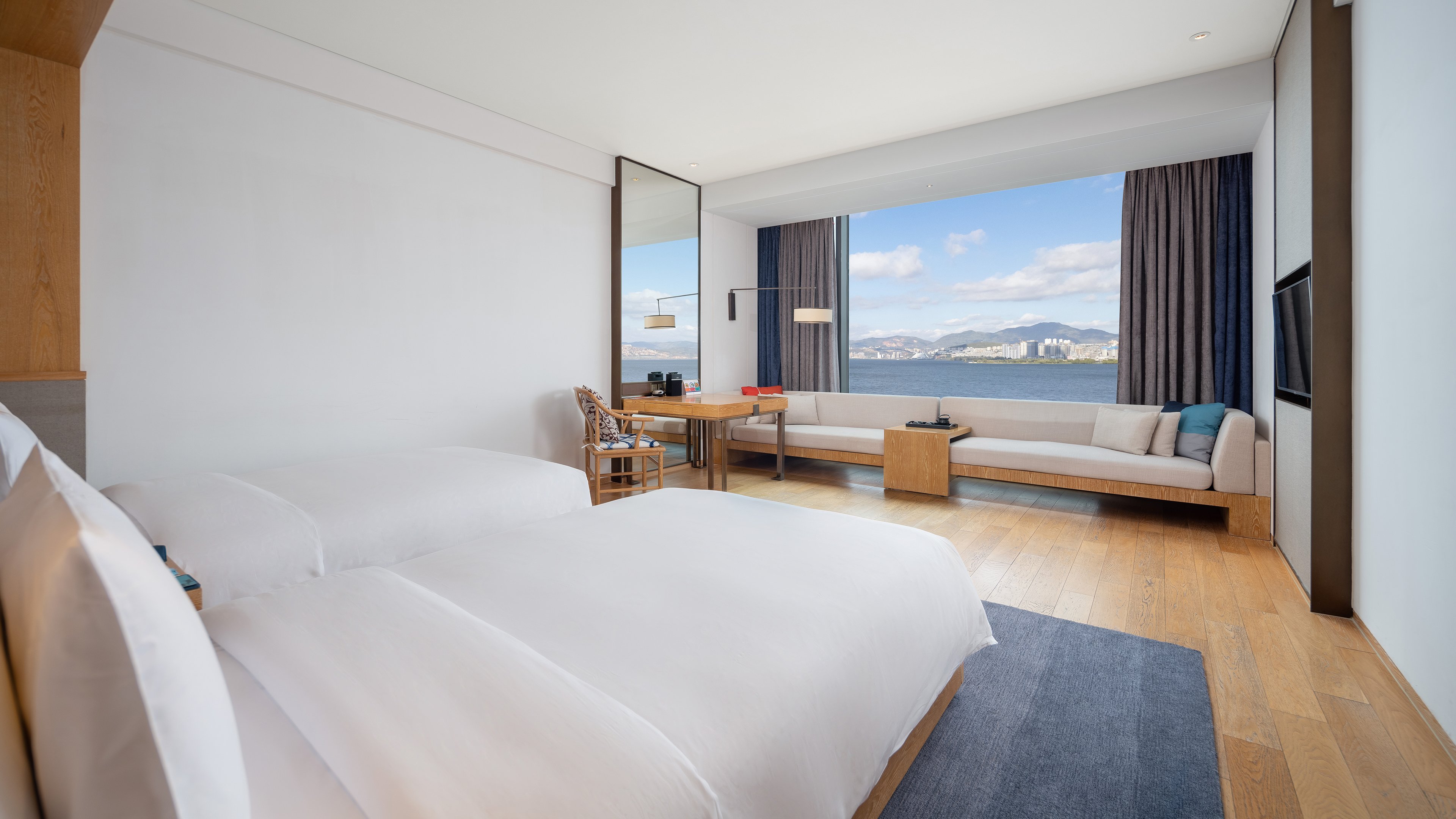 HOTEL INDIGO DALI ERHAI 19/83