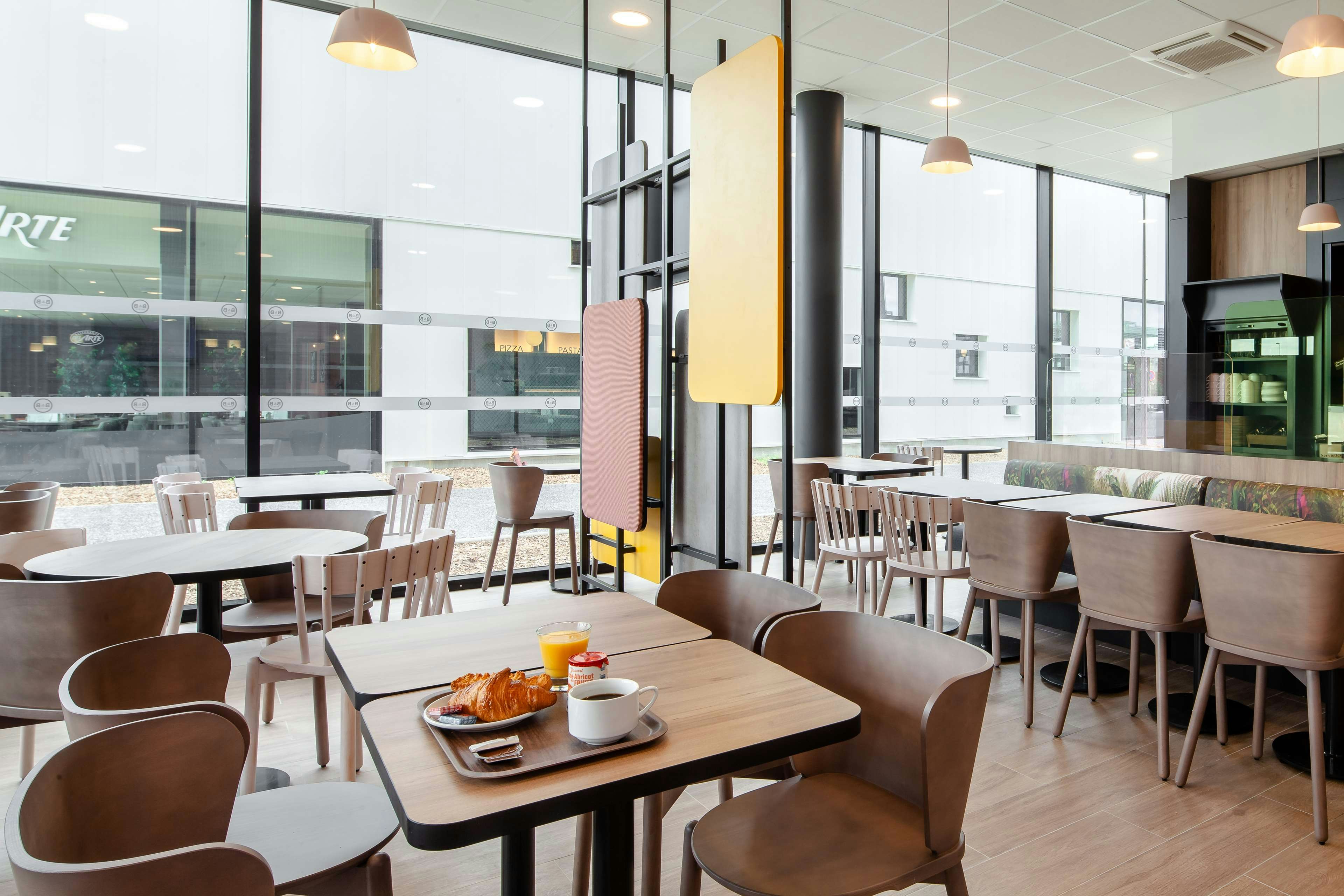 B&B Hotel Cergy Saint-Christophe 29/33