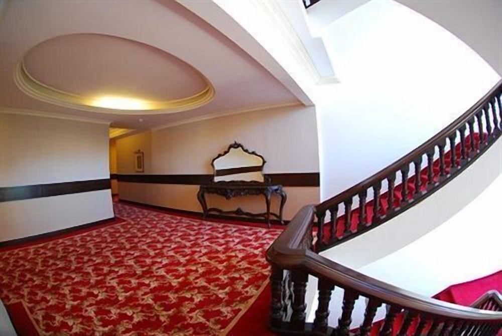 CHTAURA PARK HOTEL 25/50