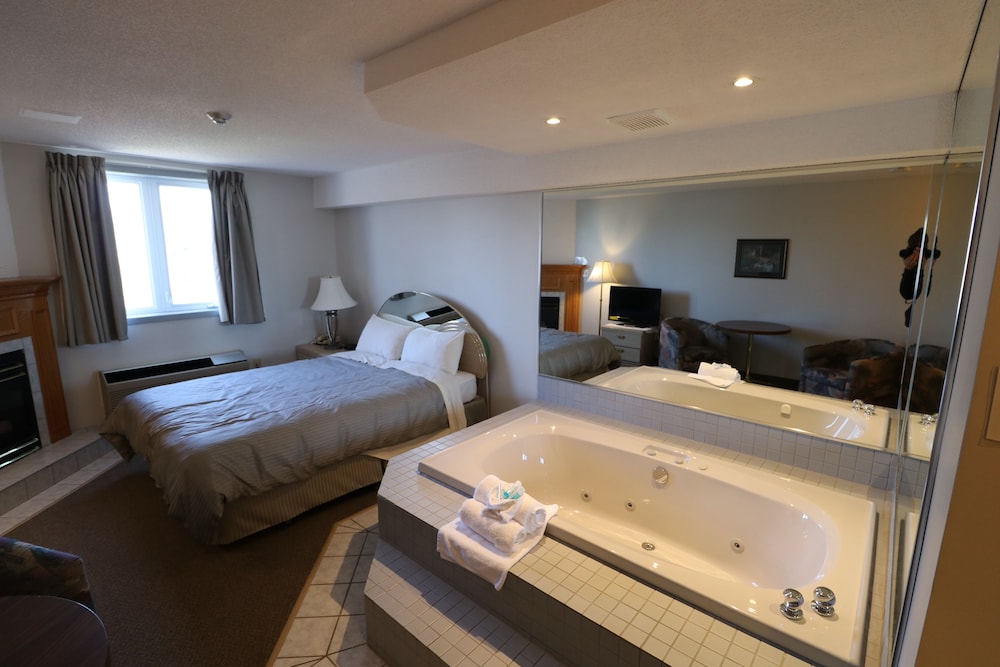 Super 8 By Wyndham Niagara Falls By The Falls 10/39