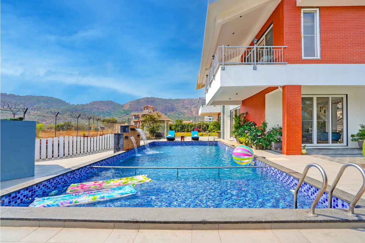 ELIVAAS Nimishka Villa 5 BHK Haven With Pvt Pool, Lavish Garden & Scenic Views in LONAVALA