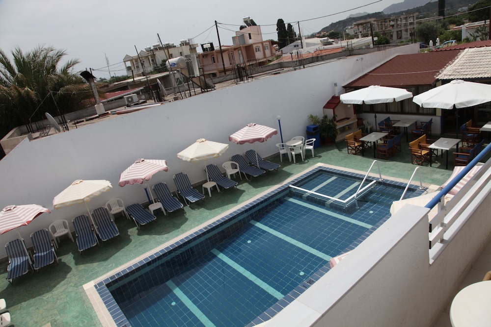 Kastelli Hotel 17/33