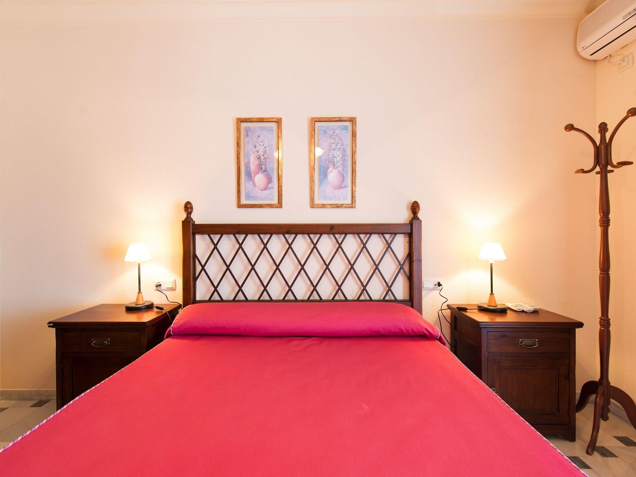HOSTAL SAN FRANCISCO 8/14